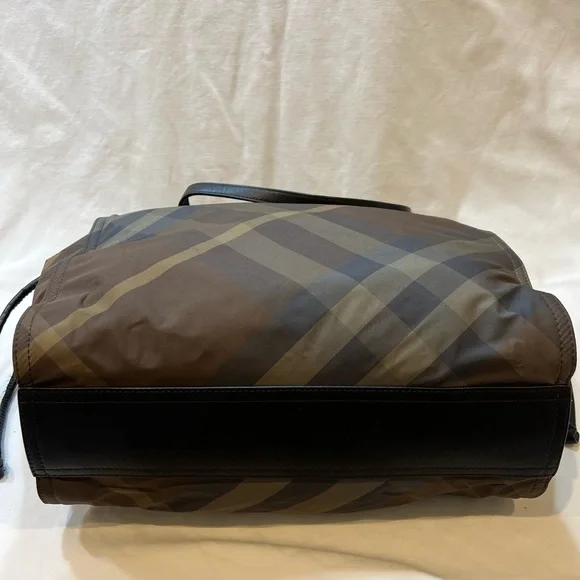 Burberry Brown Checkered Women's Bag - Picture 4 of 6